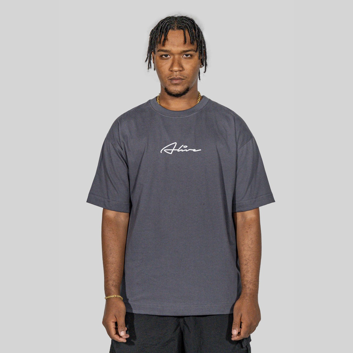 トップス L'Appartement SPORTY&RICHOversized Shirt Camiseta Alive Oversized Line Cinza – Alive®