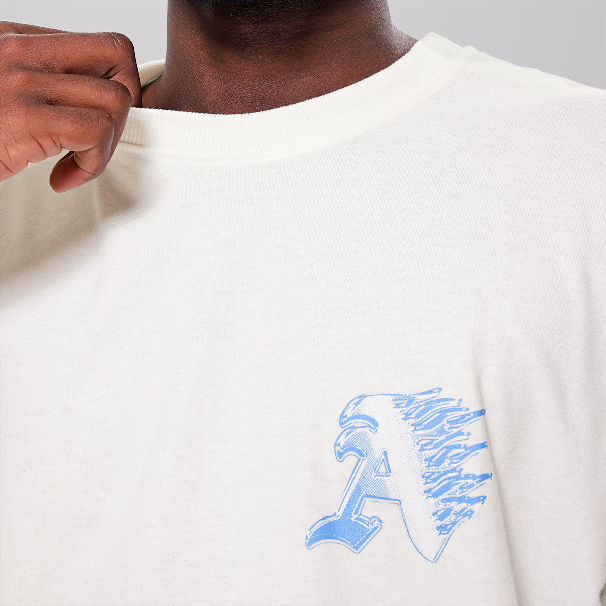 Camiseta Alive Clássica Fragment Off White