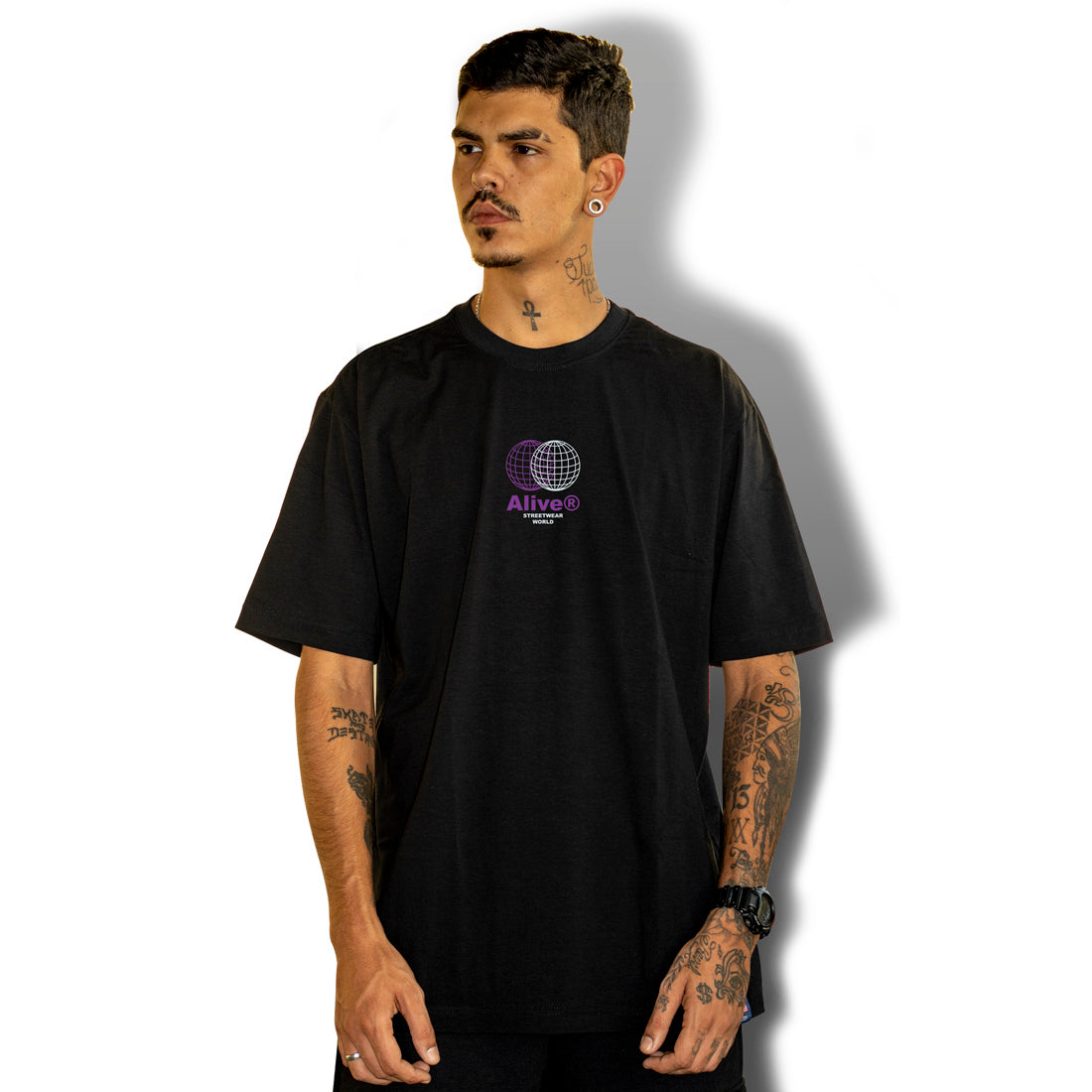 Camiseta Alive Streetwear World Preto