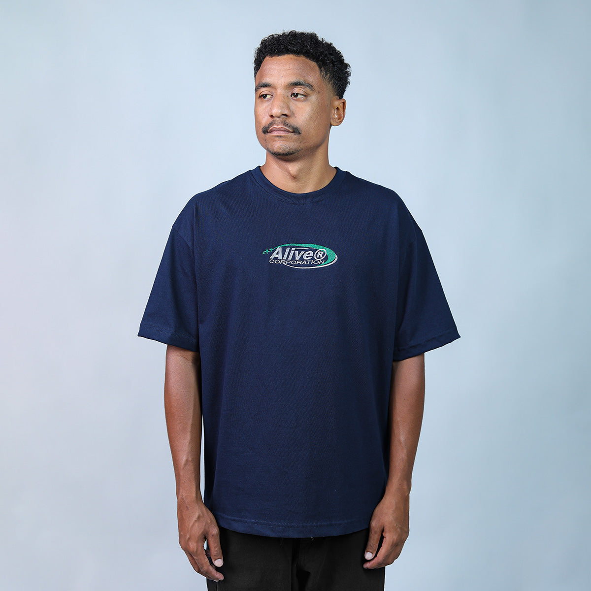 Camiseta Alive Oversized New Corporation Azul Marinho