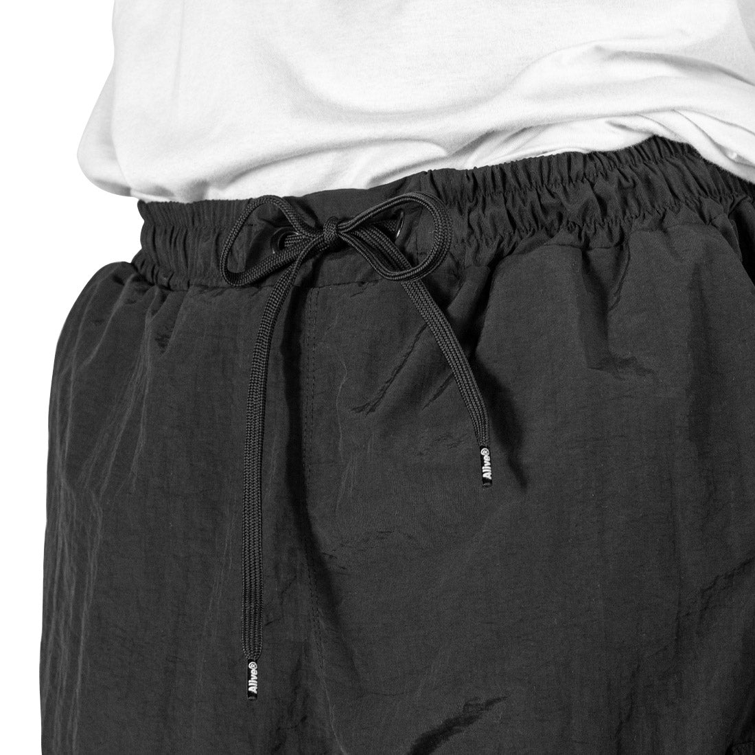 Short Alive Tag Cargo Preto
