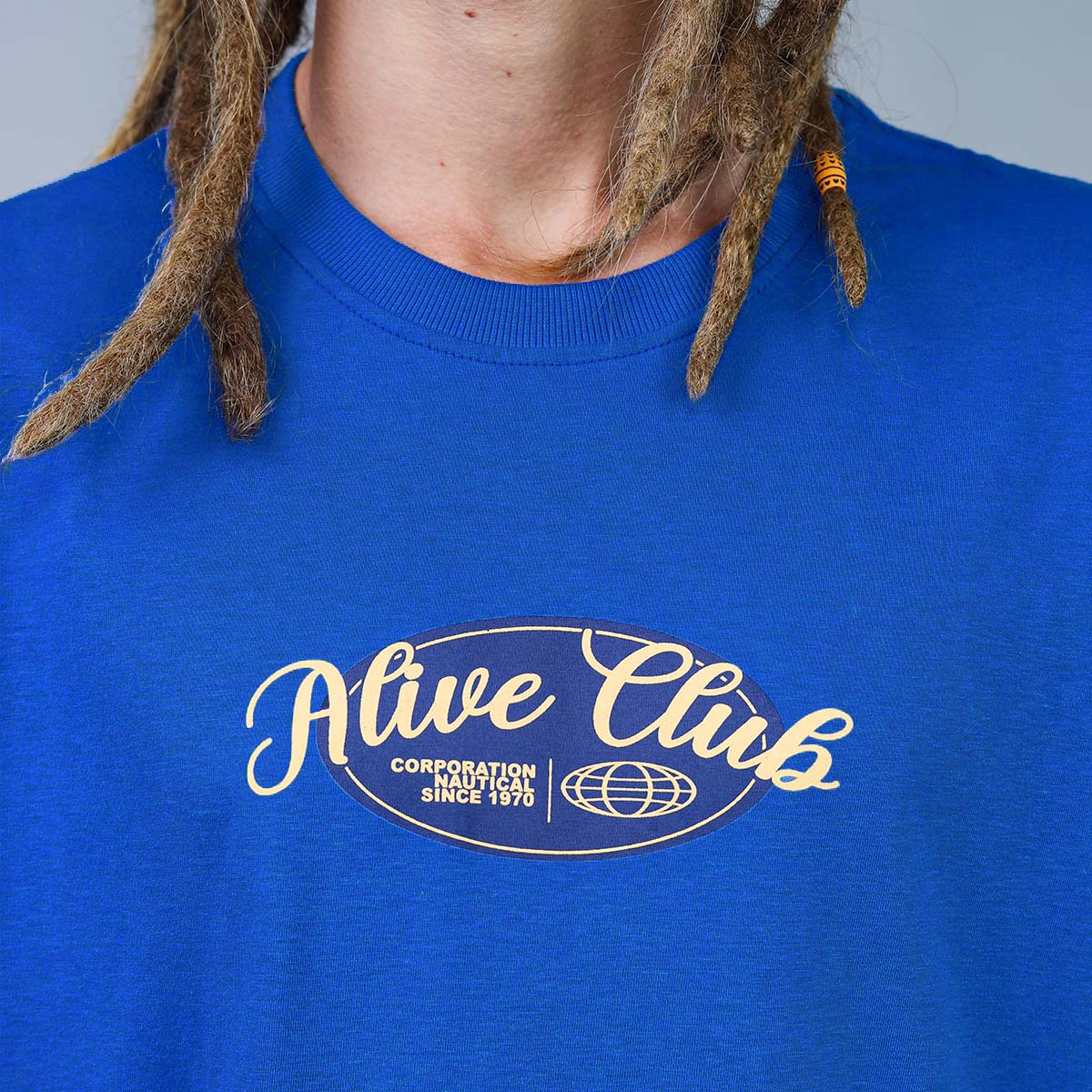 Camiseta Alive Globe Azul Royal