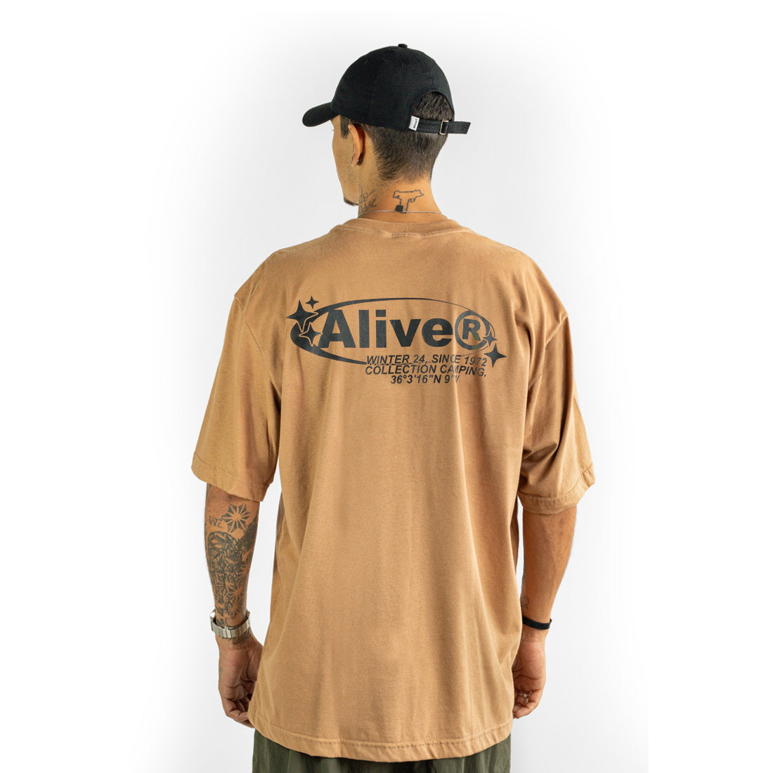 Camiseta Alive Star Marrom