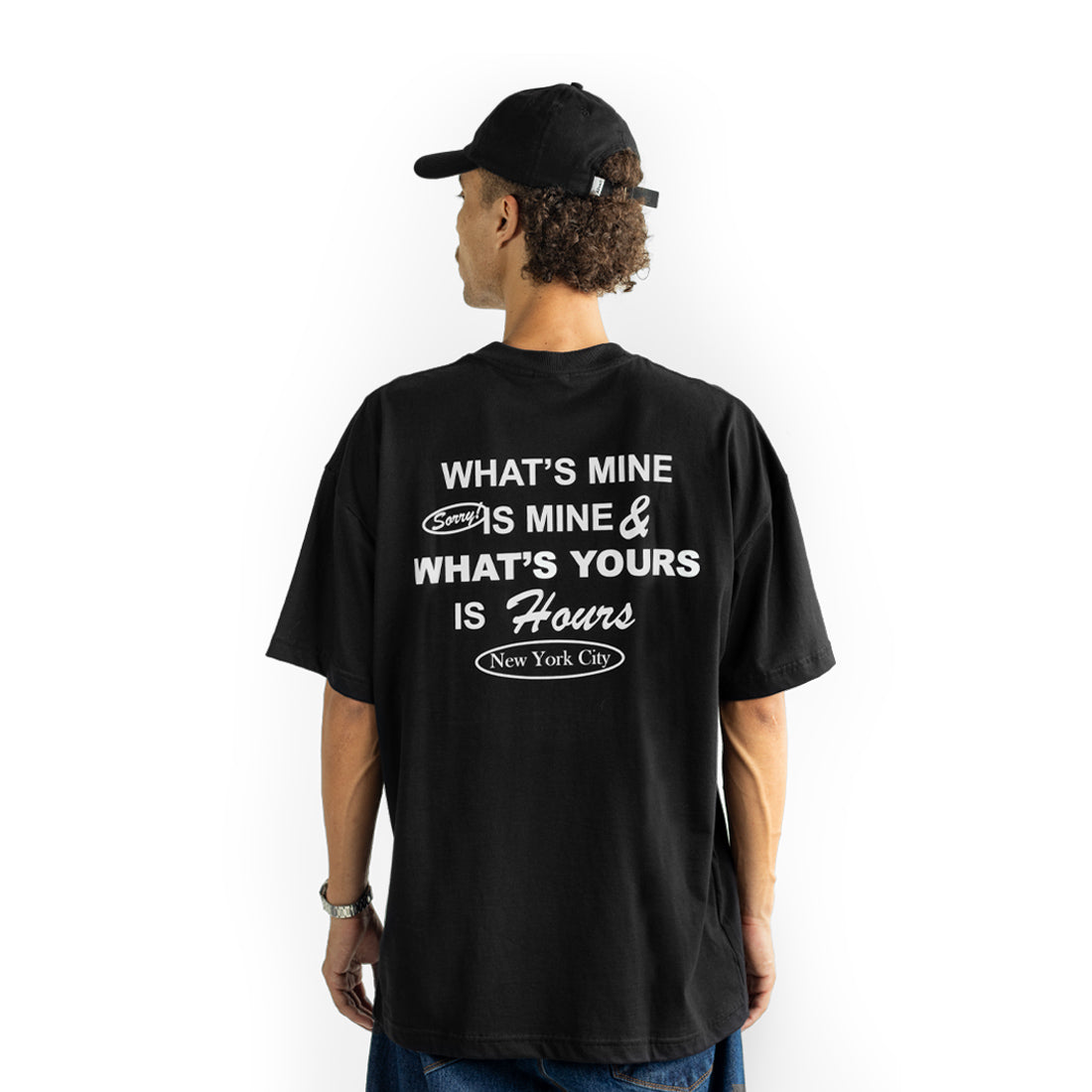 Camiseta Alive Oversized Hours Preto