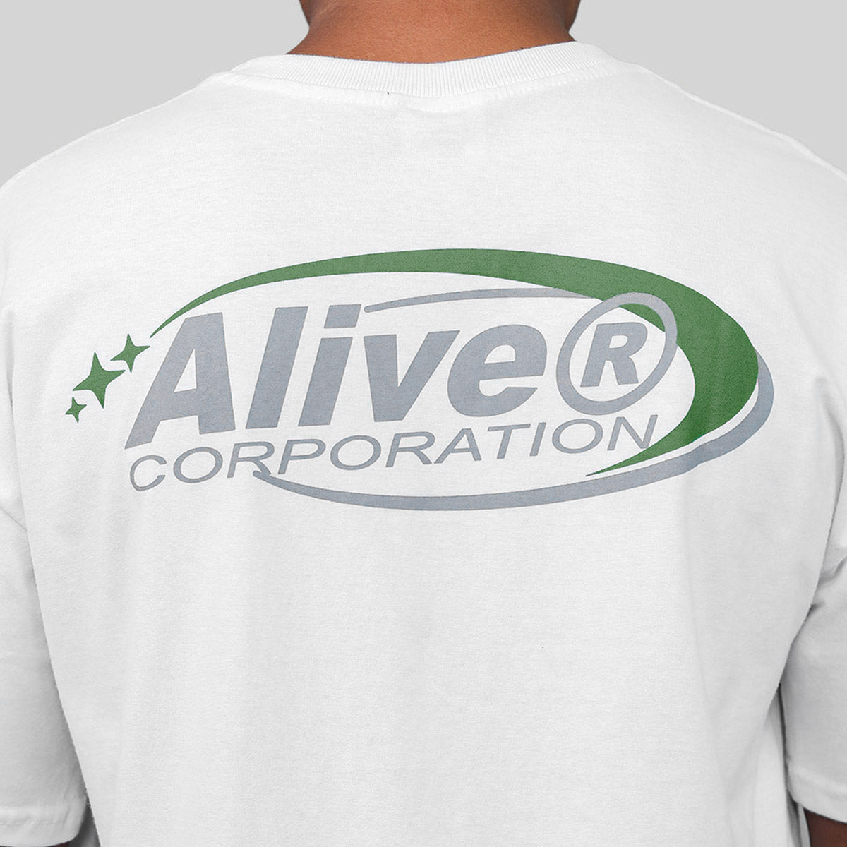 Camiseta Alive New Corporation Branco