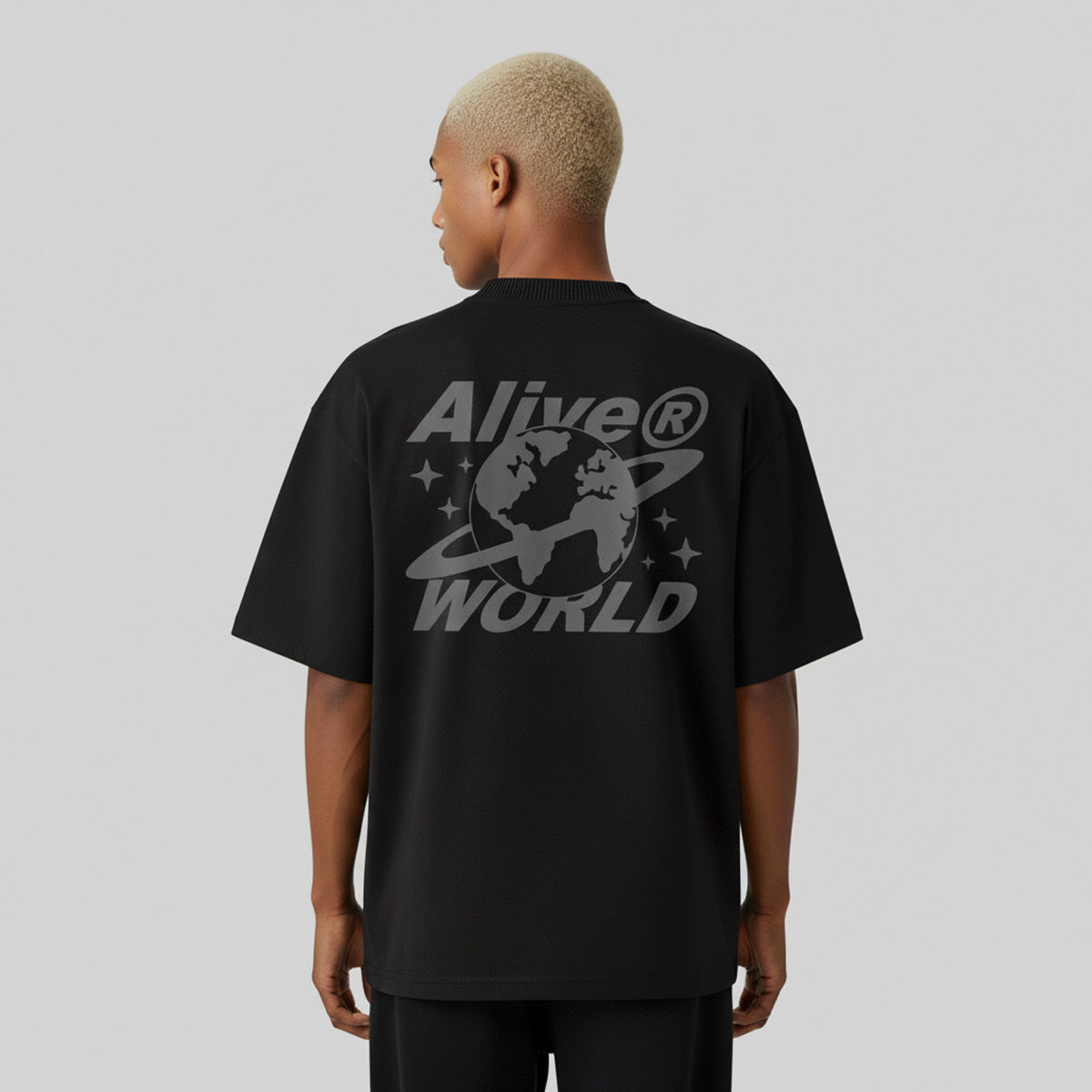 Camiseta Alive Oversized World Preto