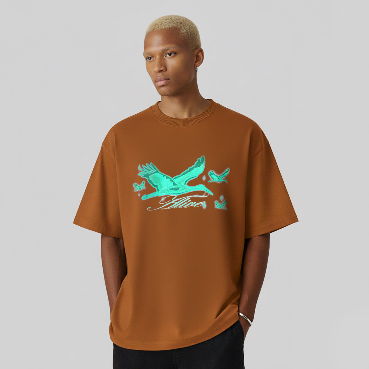 Camiseta Alive Oversized Heron Marrom