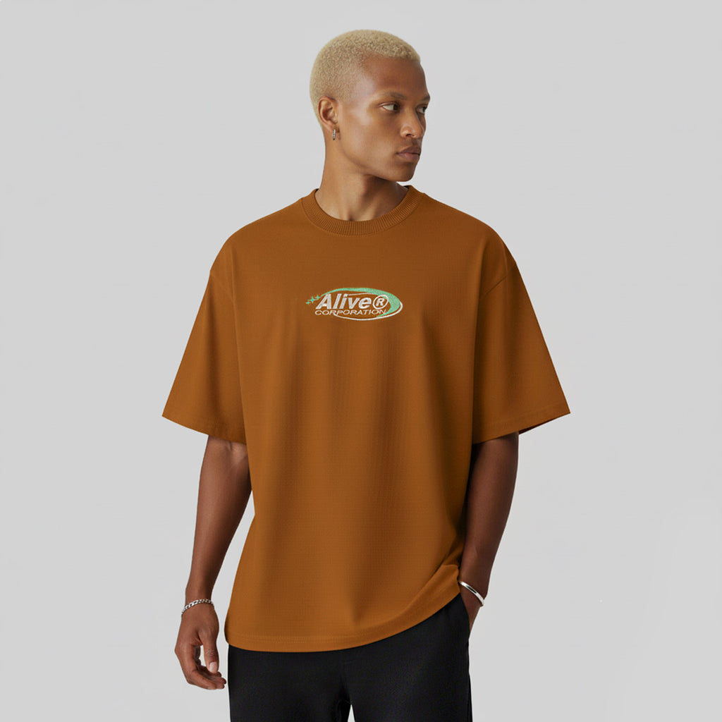 Camiseta Alive Oversized New Corporation Marrom