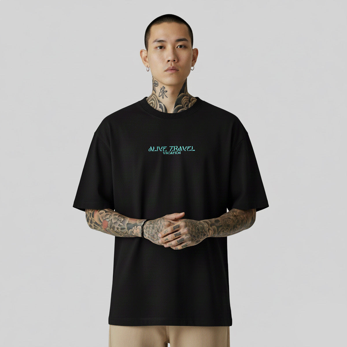 Camiseta Alive Oversized Essencial Vacation Preto