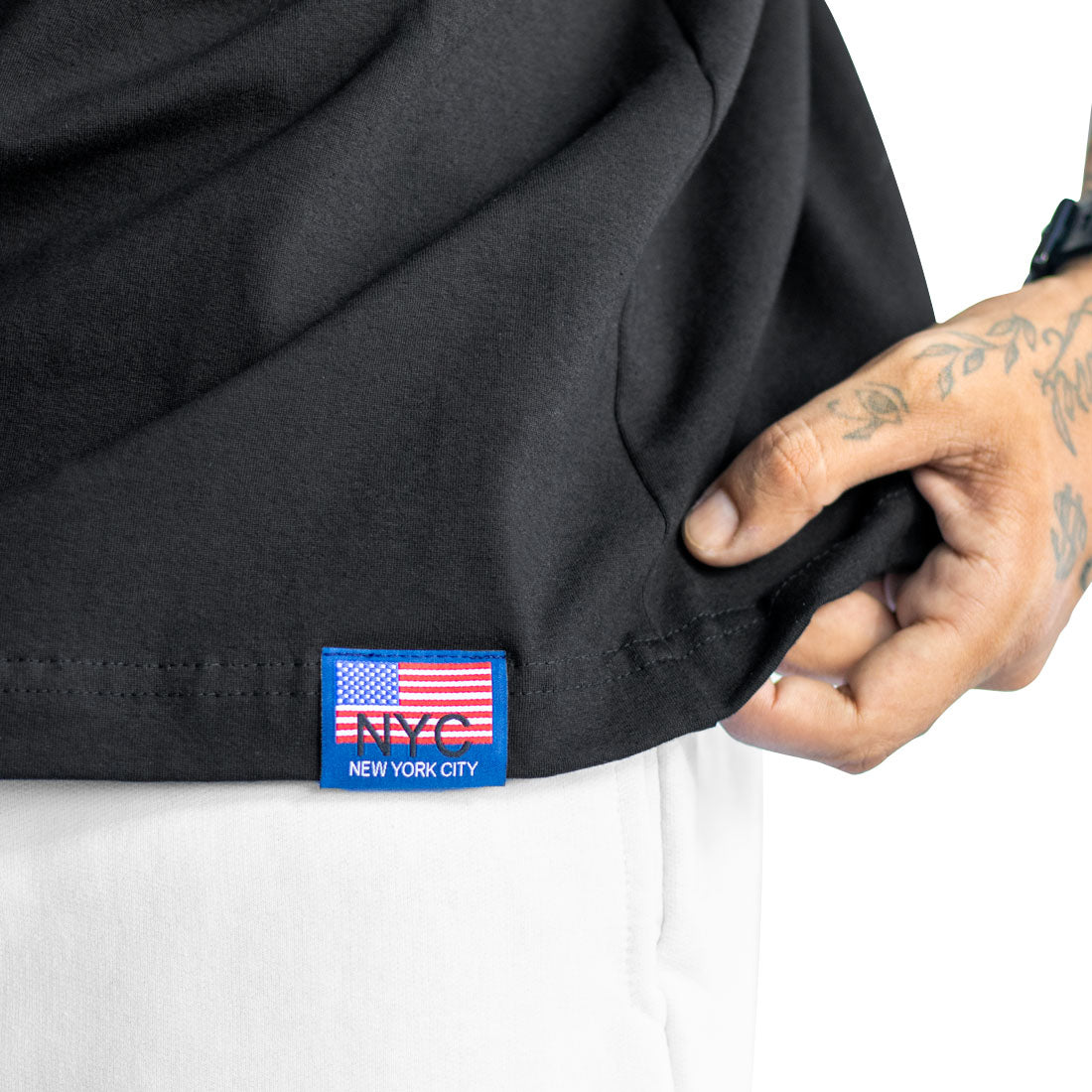 Camiseta Alive Hands Preto