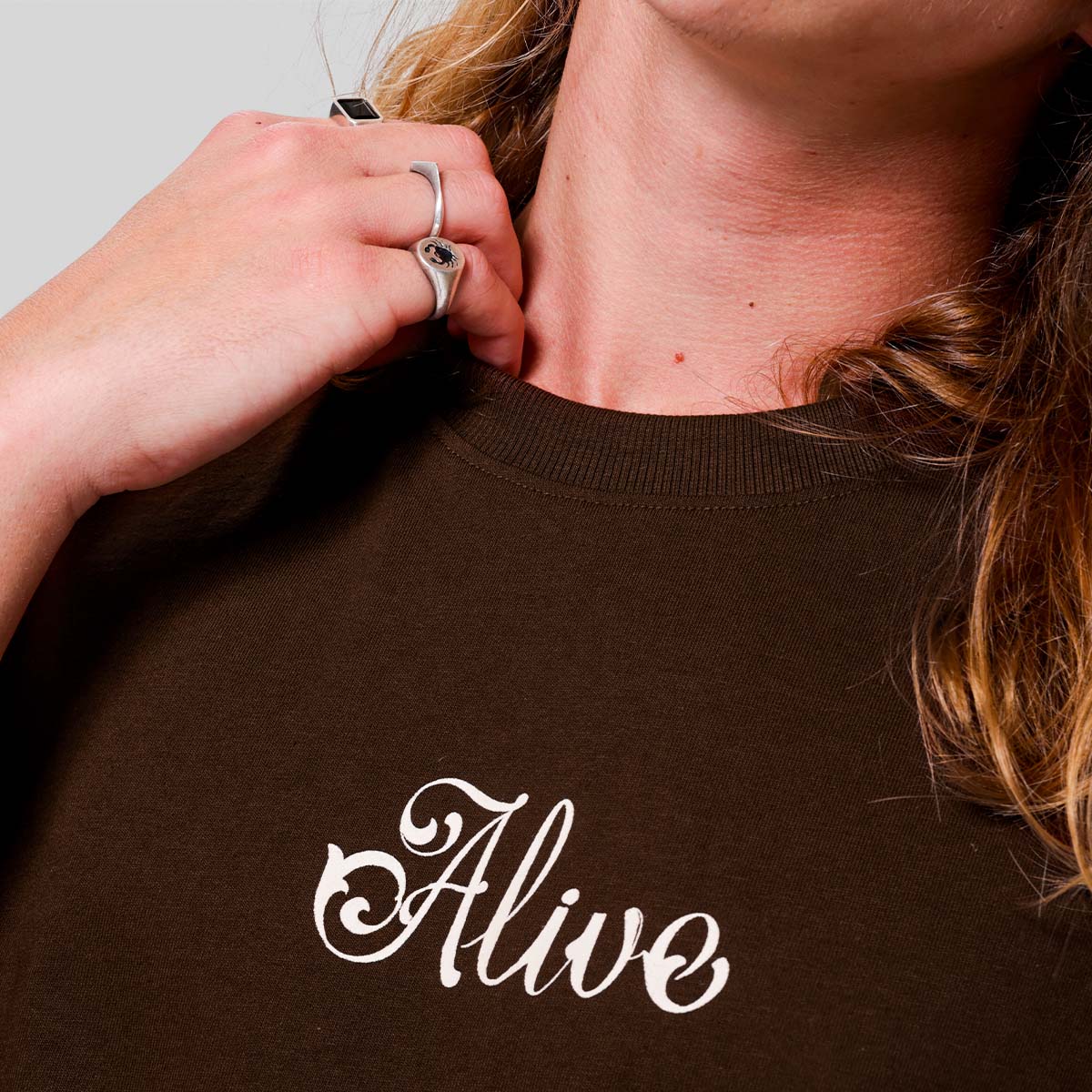 Camiseta Alive Oversized Horse Marrom - Texas