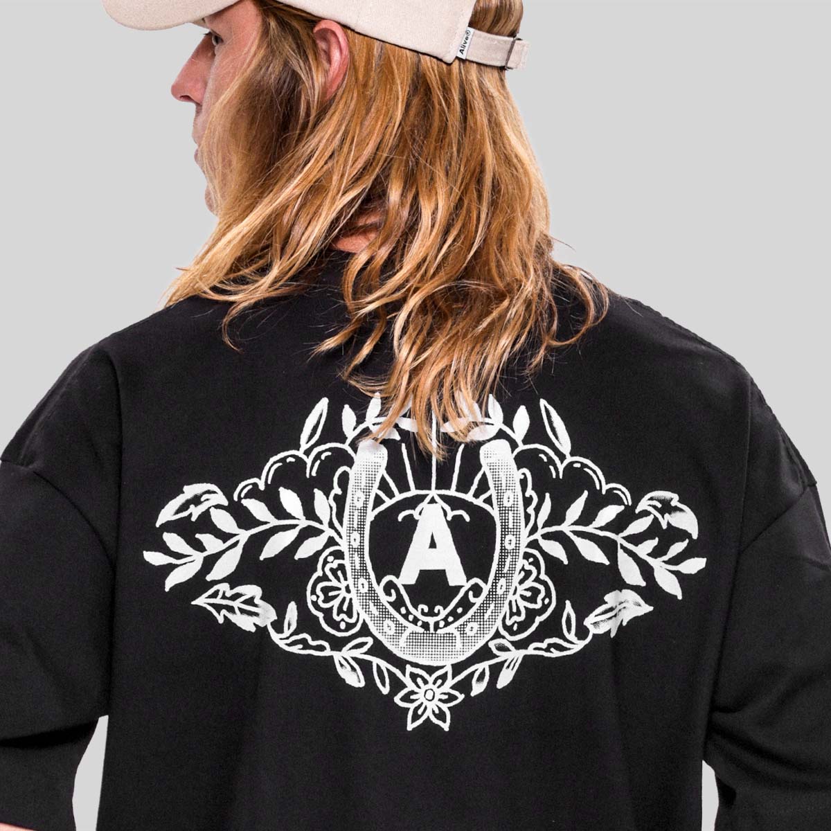 Camiseta Alive Oversized Blazon Preto - Texas