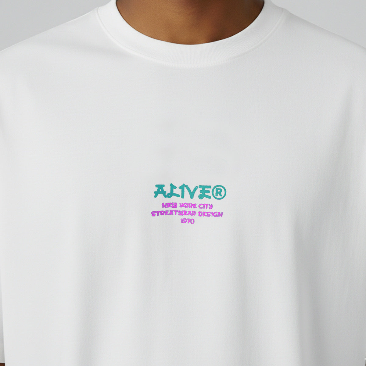Camiseta Alive Origins 1970 Branco