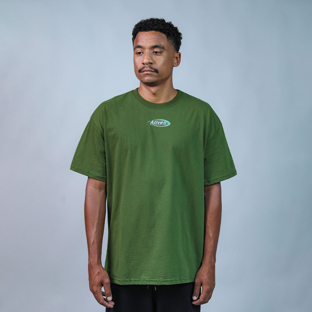 Camiseta Alive New Corporation Verde