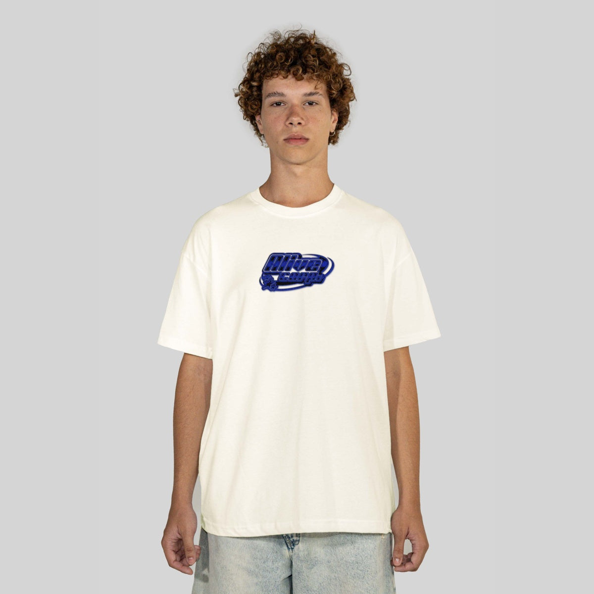 Camiseta Alive Clássica Stars Off White