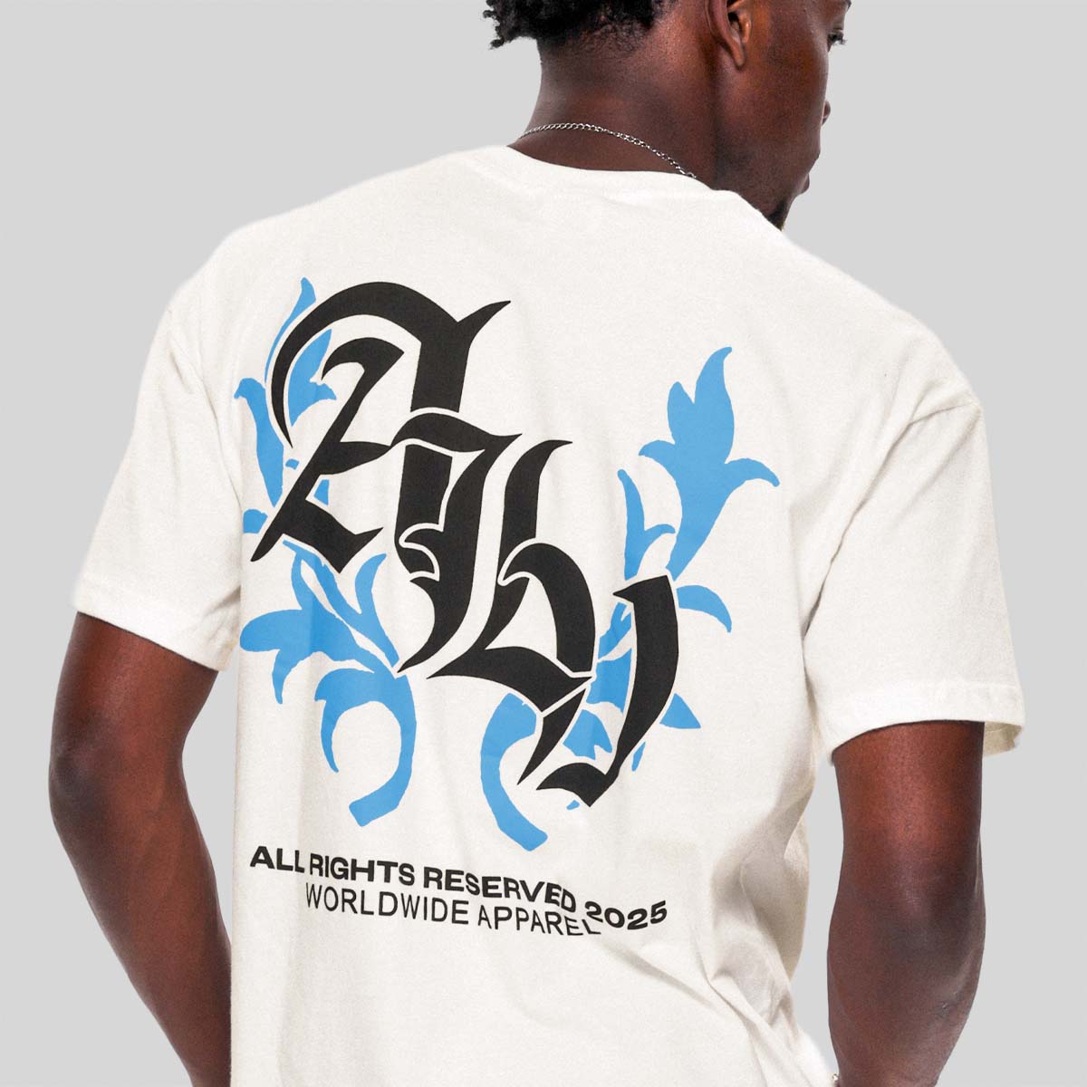 Camiseta Alive Clássica Winner Off White