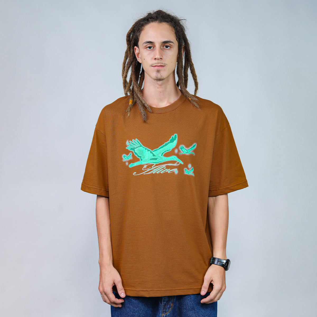 Camiseta Alive Oversized Heron Marrom