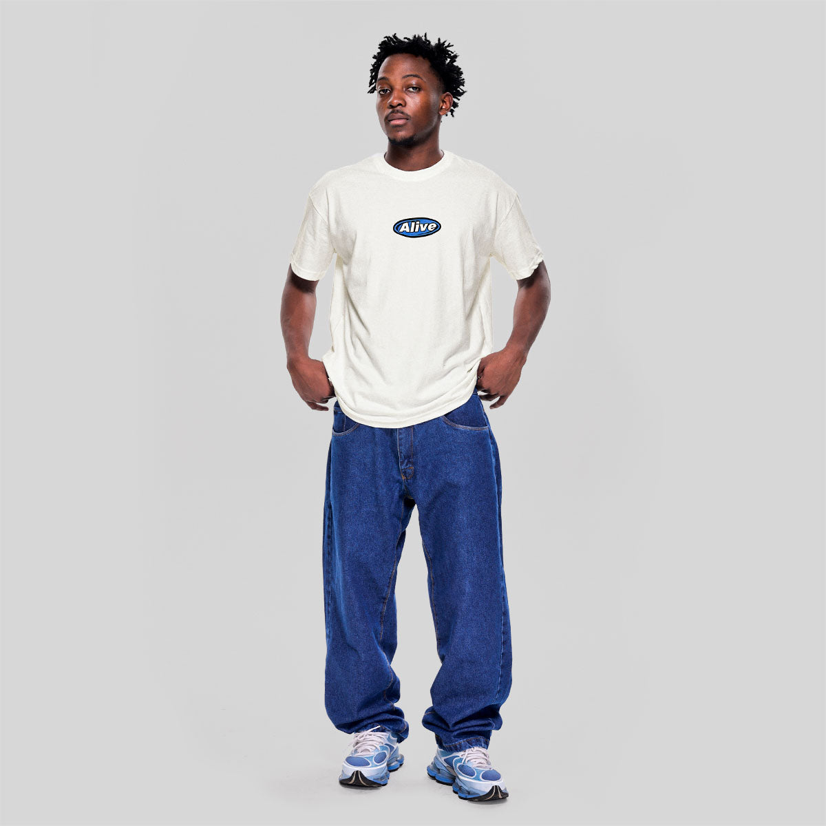 Camiseta Alive Clássica Water Off White