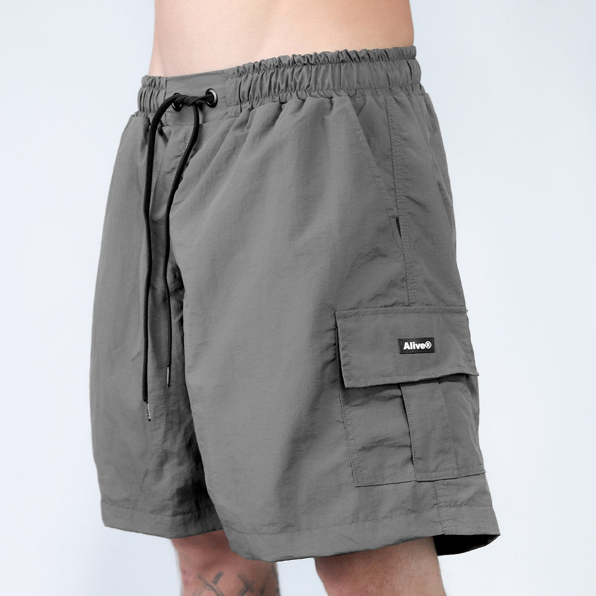 Short Alive Tec Cargo Cinza