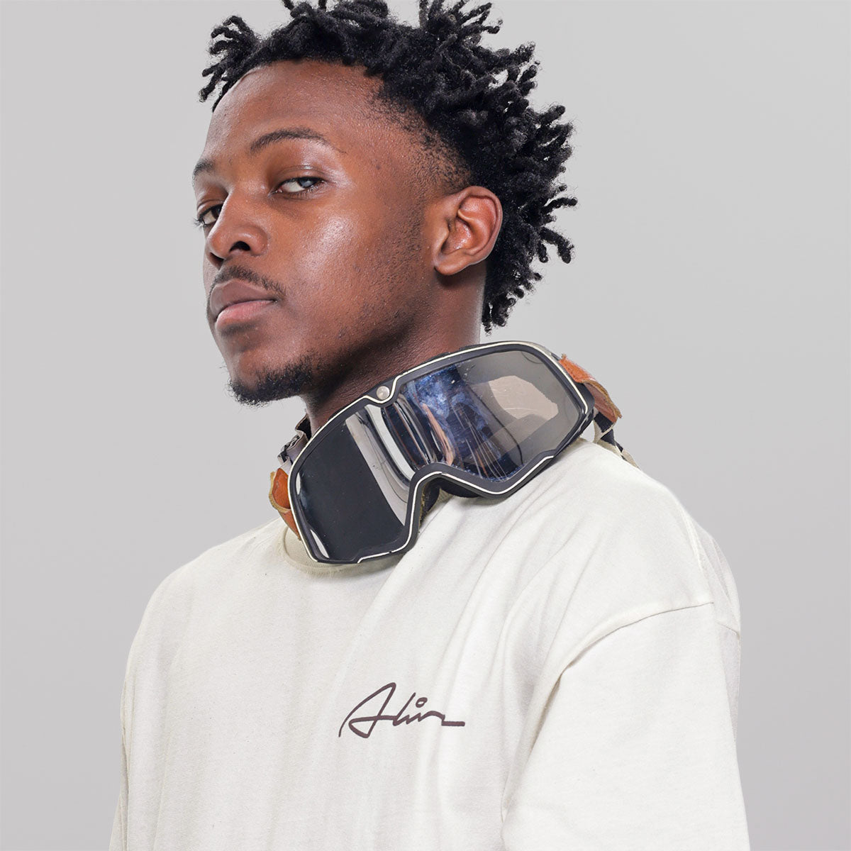 Camiseta Alive Oversized Rubric Off White - Texas