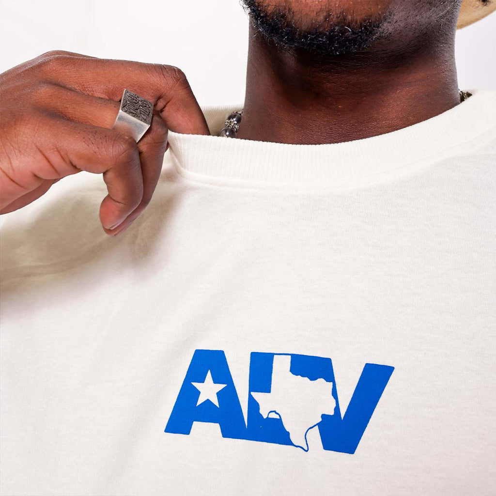 Camiseta Alive Clássica Territory Off White