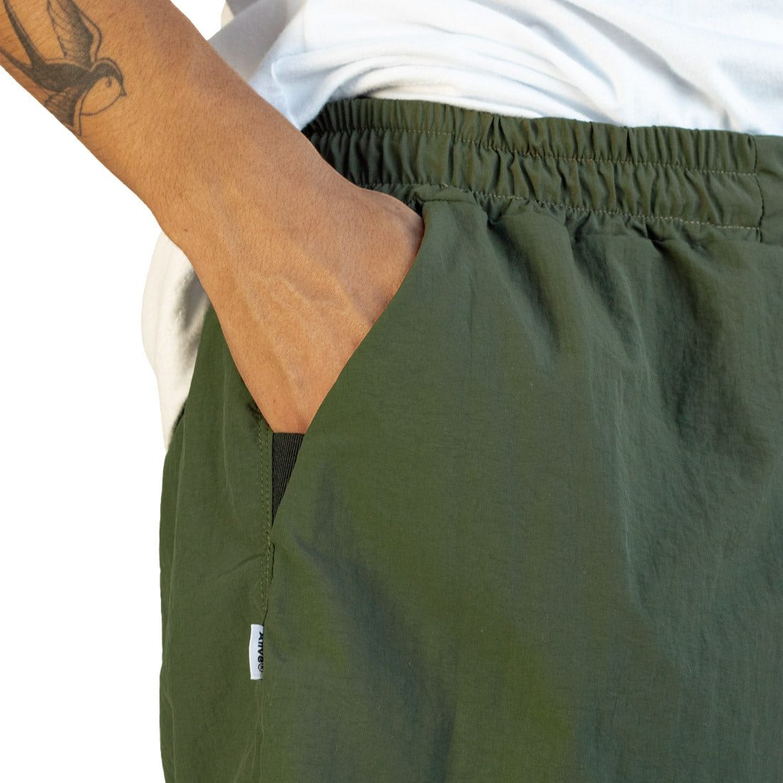 Short Alive Tag Cargo Verde