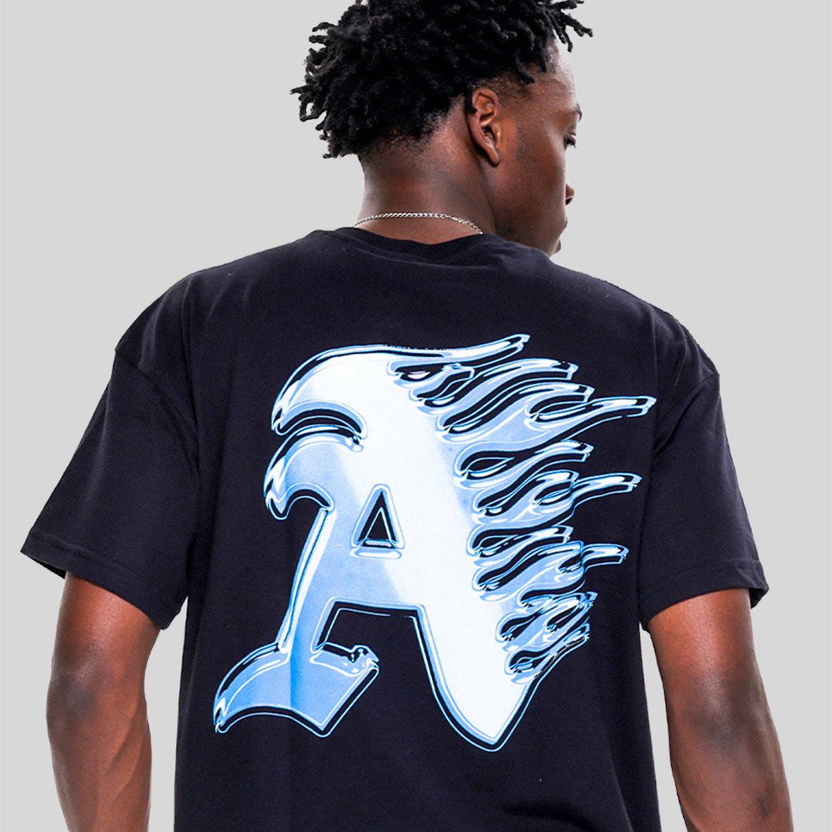 Camiseta Alive Clássica Fragment Preto