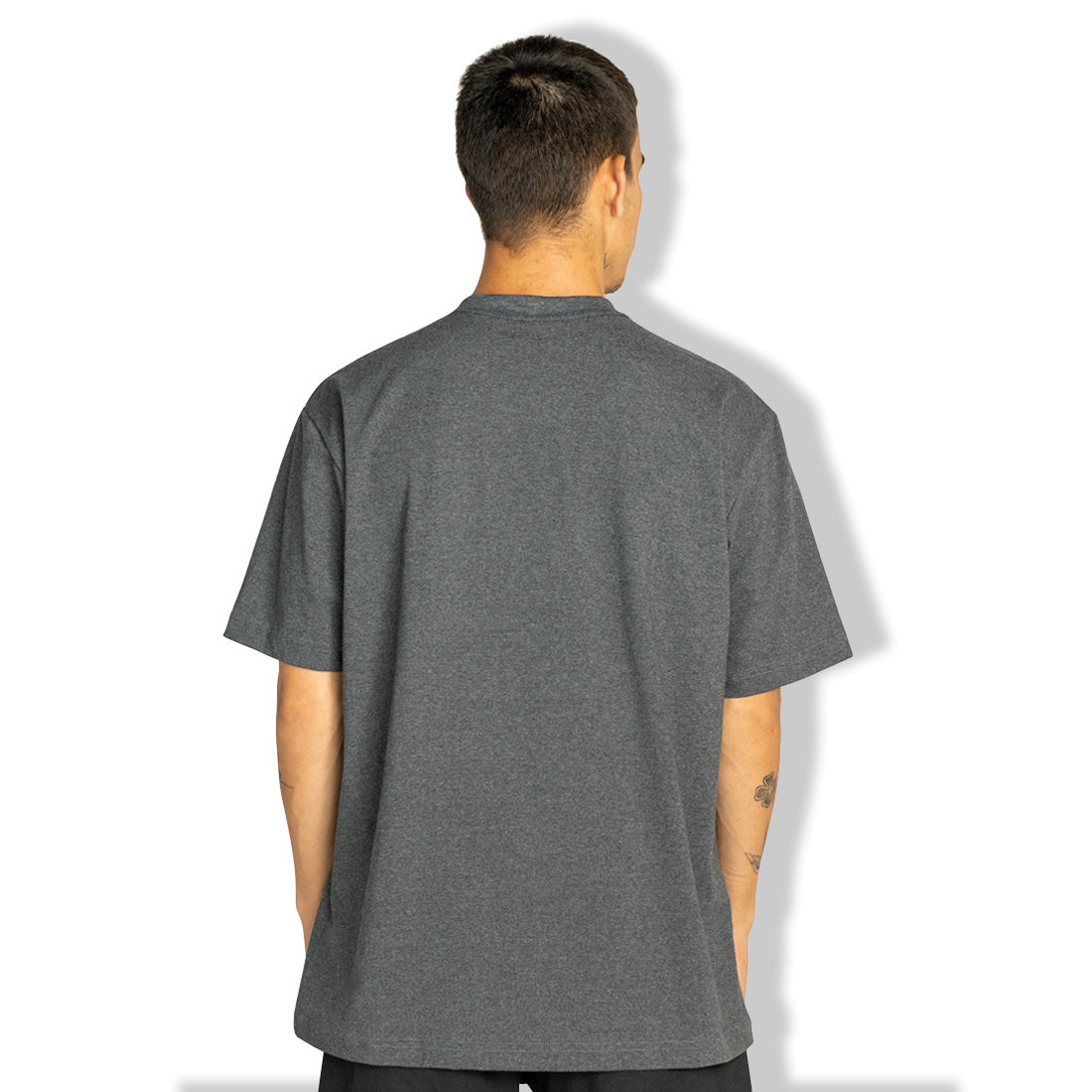 Camiseta Alive Basic Cinza Escuro