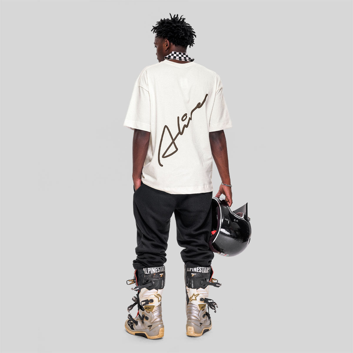 Camiseta Alive Oversized Rubric Off White - Texas