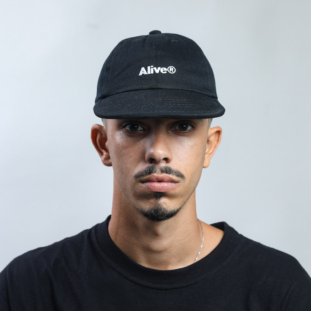 Boné Alive Six Panel Logo Preto
