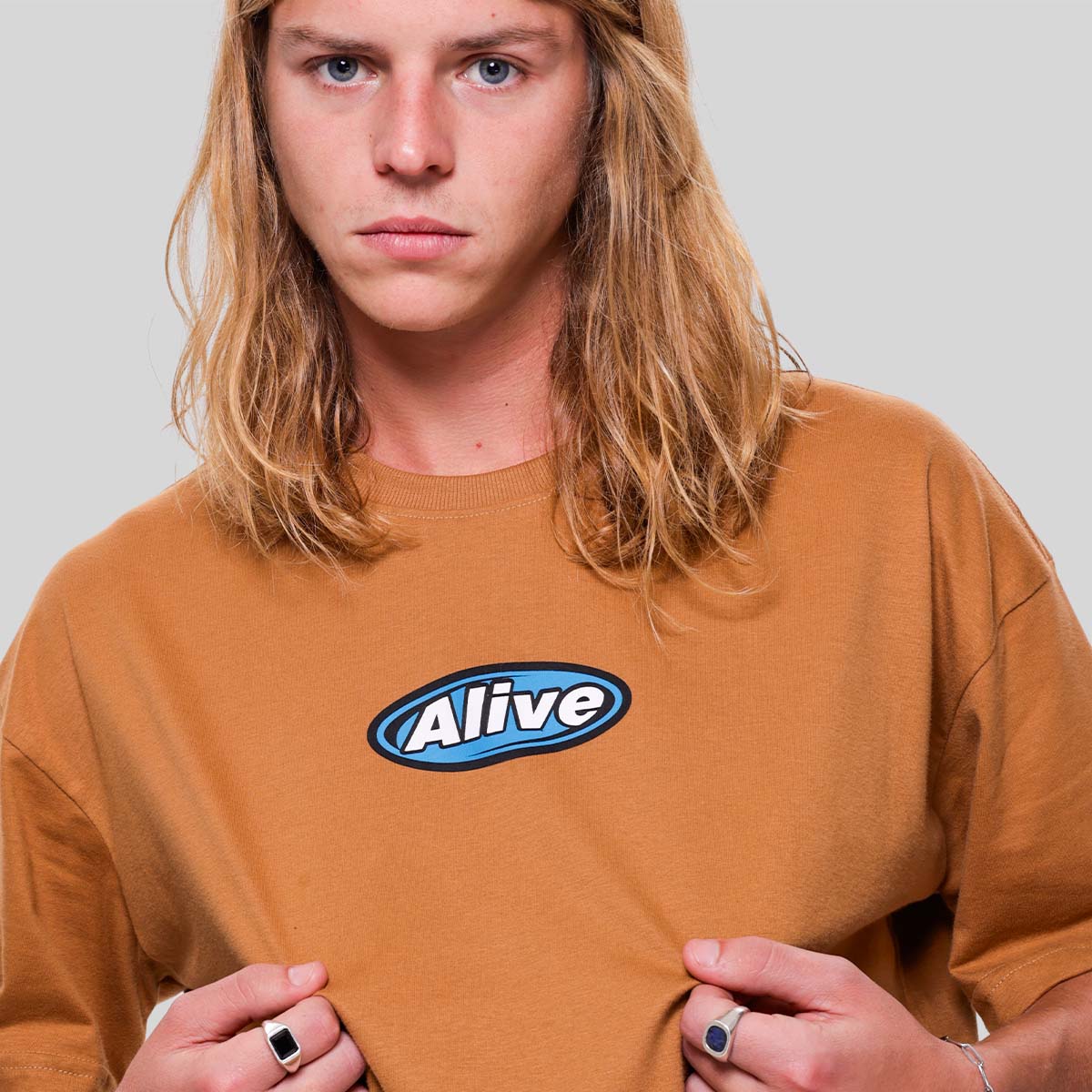 Camiseta Alive Clássica Water Marrom