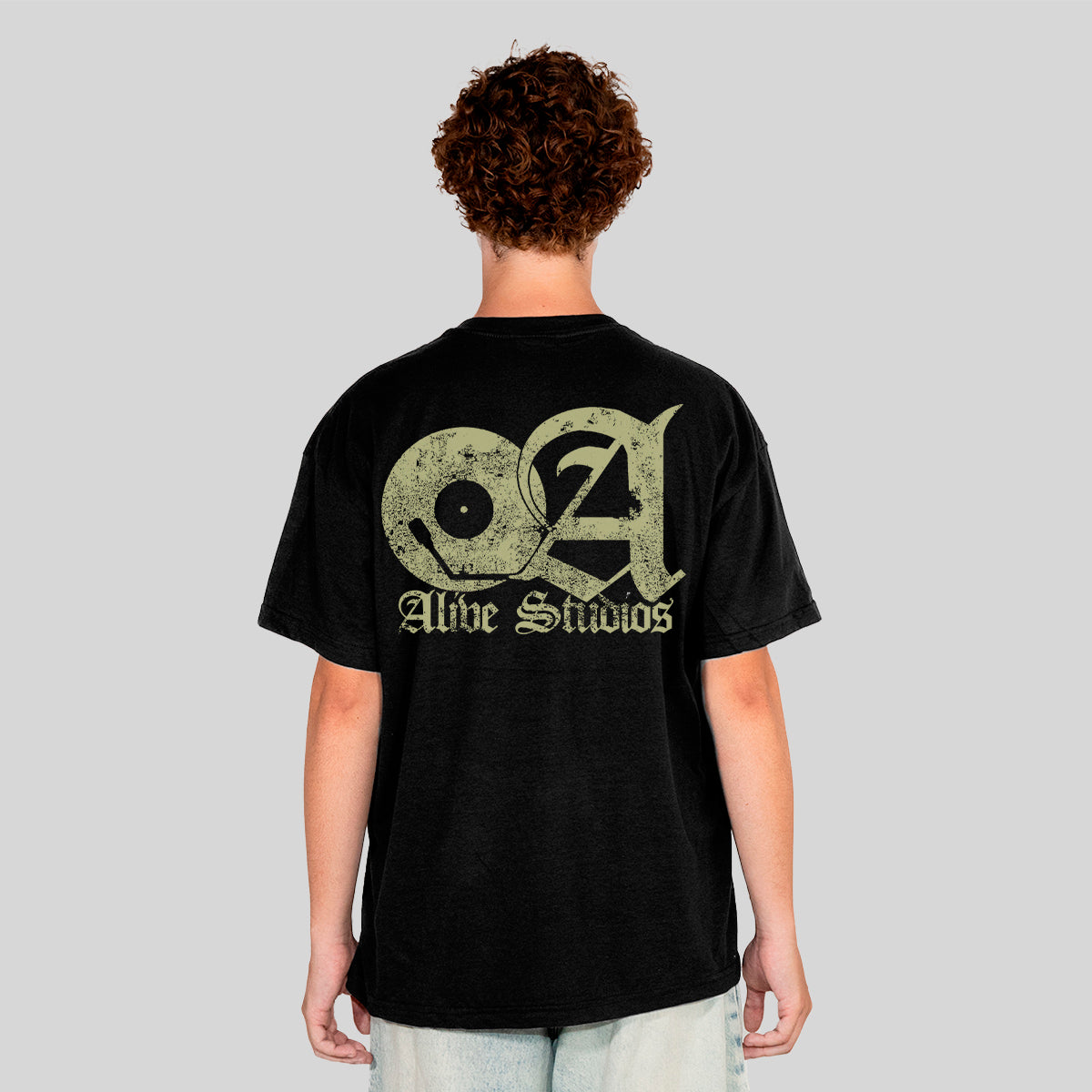 Camiseta Alive Clássica Vinil Preto