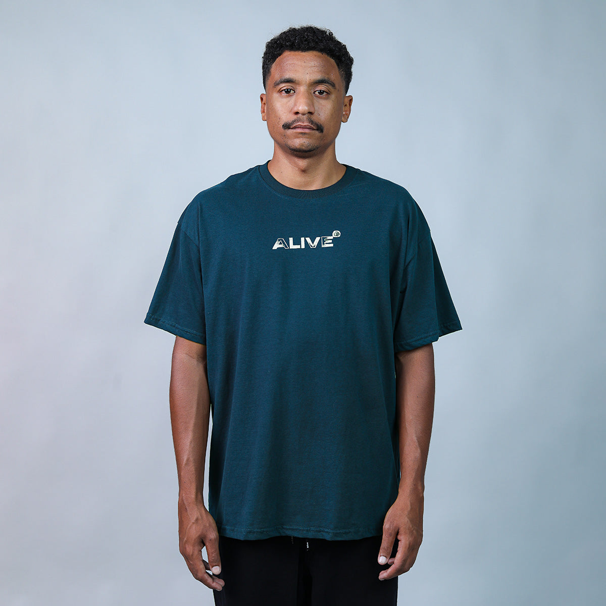 Camiseta Alive Ship Azul Marinho