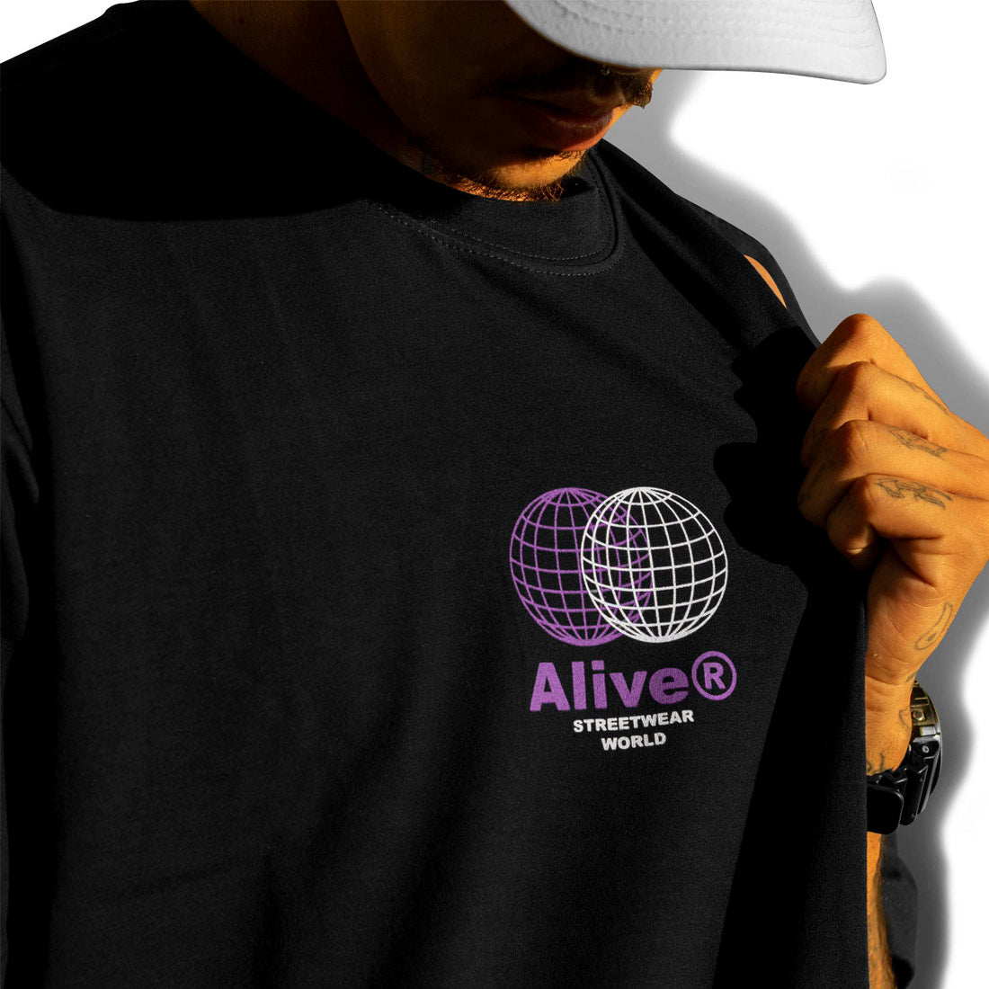 Camiseta Alive Streetwear World Preto