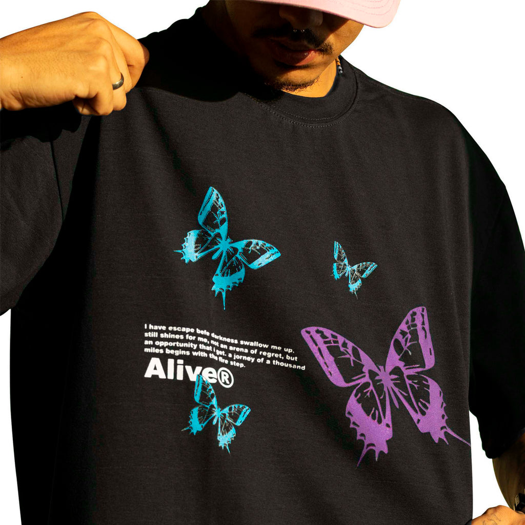 Camiseta Alive Butterfly Effect Preto