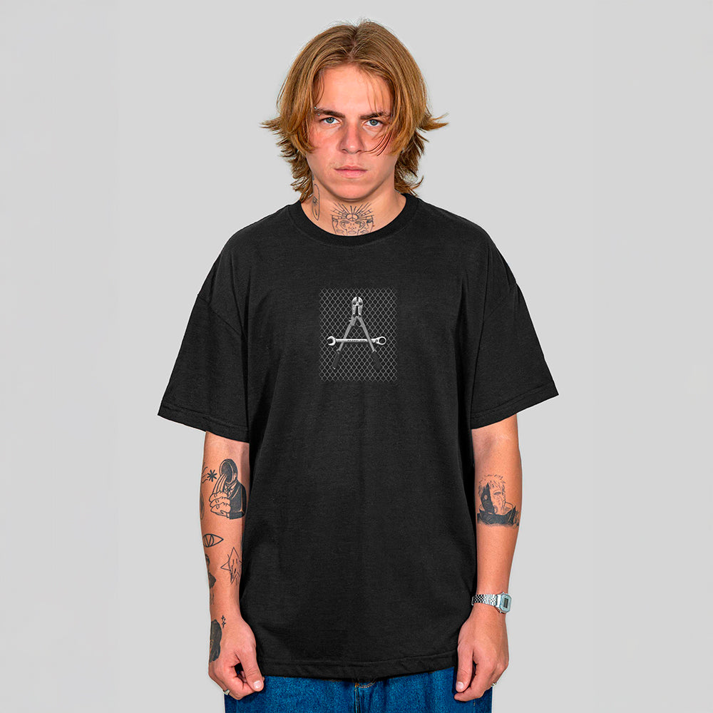 Camiseta Alive Clássica Tools Preto