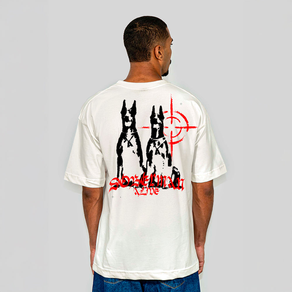 Camiseta Alive Oversized Dobermann Off White