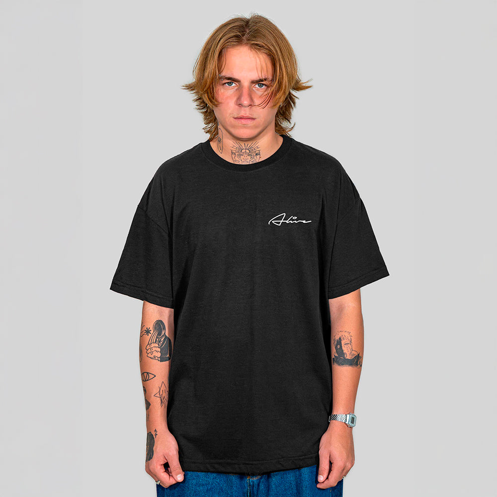 Camiseta Alive Clássica Rubric Preto
