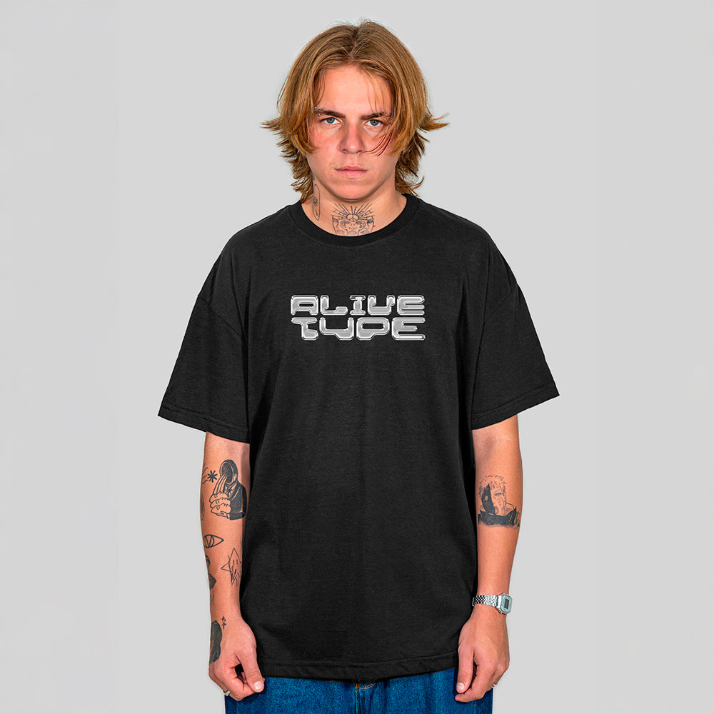 Camiseta Alive Clássica Type Preto