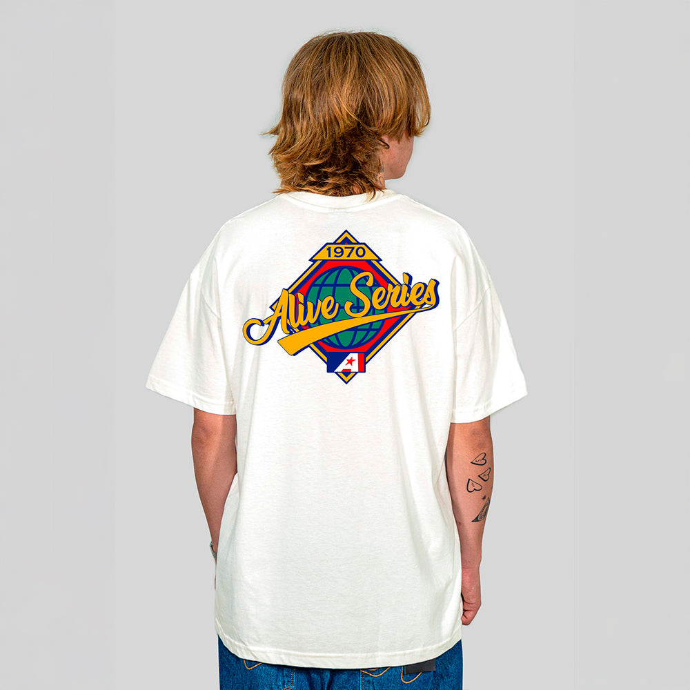 Camiseta Alive Clássica Series Off White