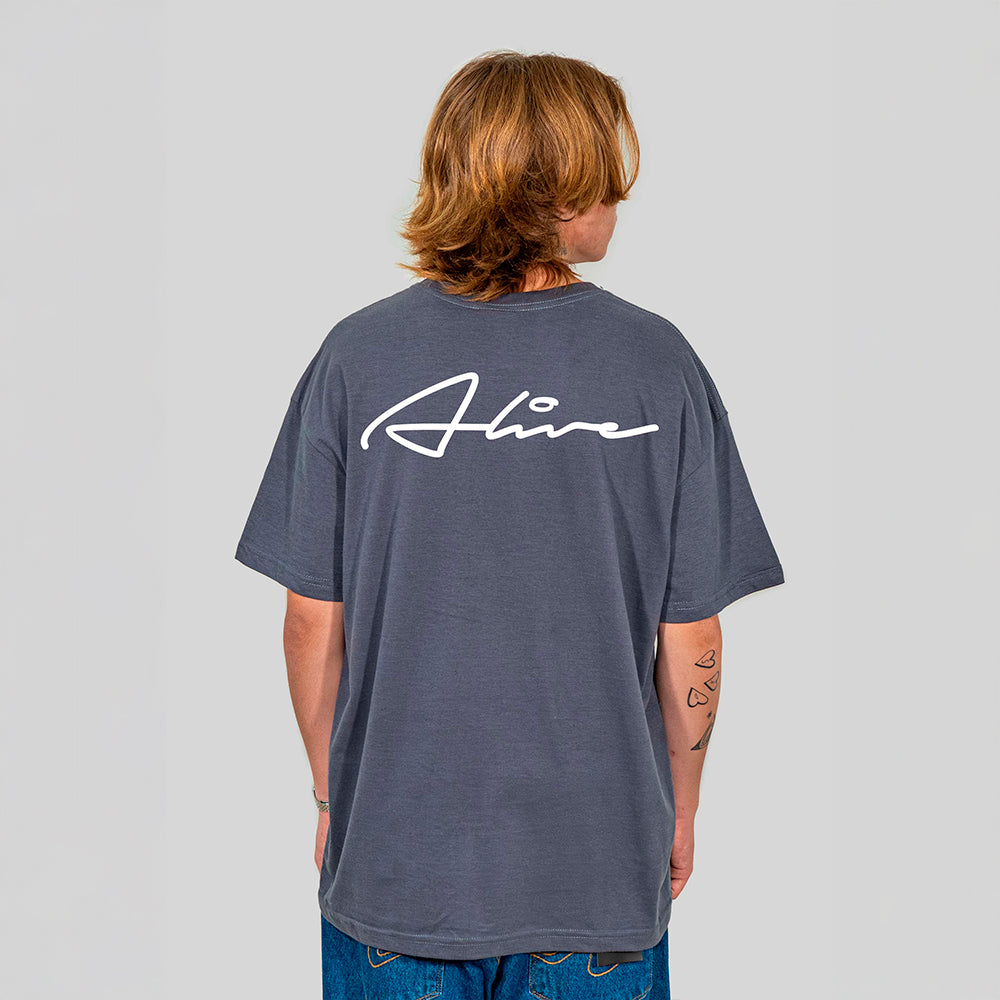 Camiseta Alive Clássica Rubric Cinza