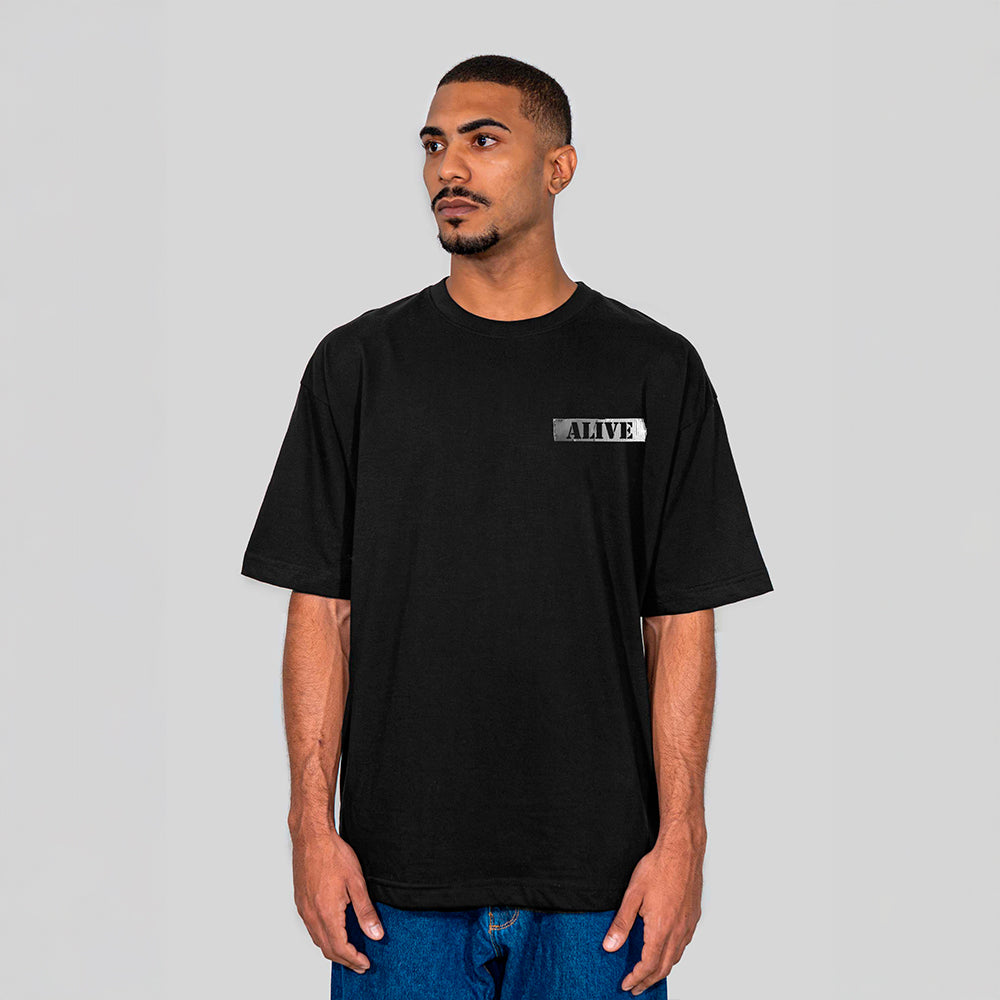 Camiseta Alive Oversized Tapes Preto