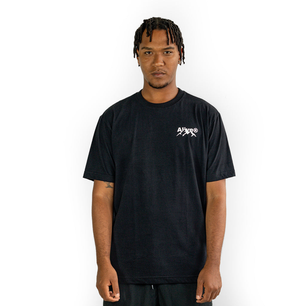 Camiseta Alive Mountain Preto