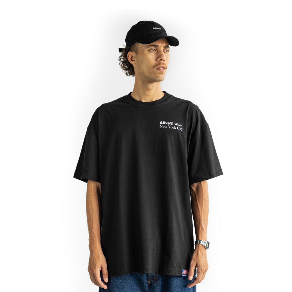 Camiseta Alive Oversized Hours Preto