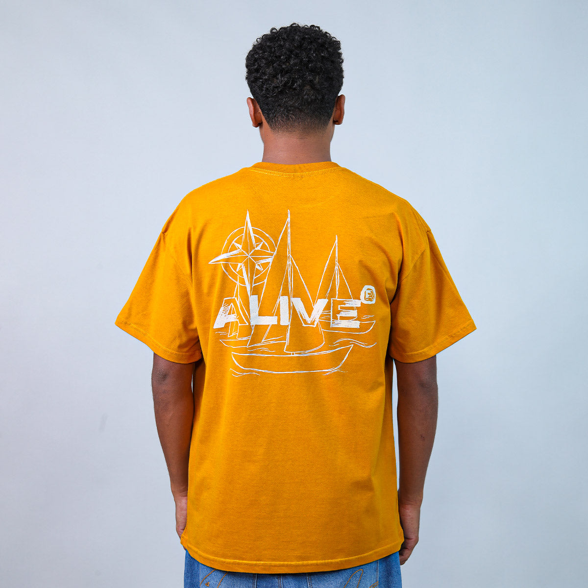 Camiseta Alive Ship Mostarda