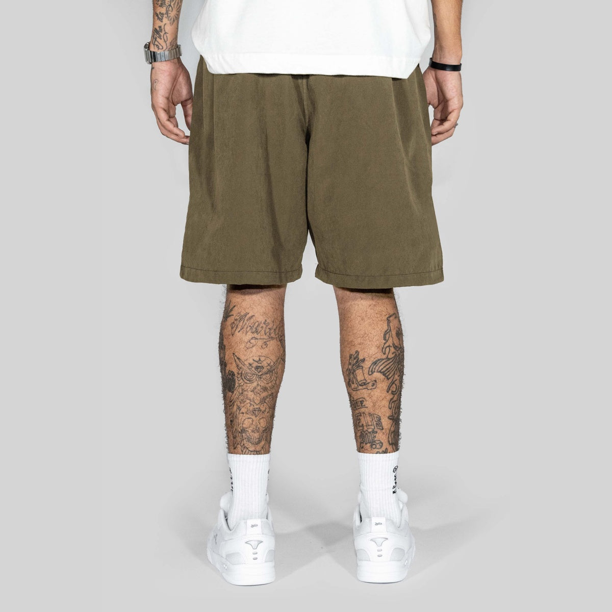 Short Alive Tec Line Marrom