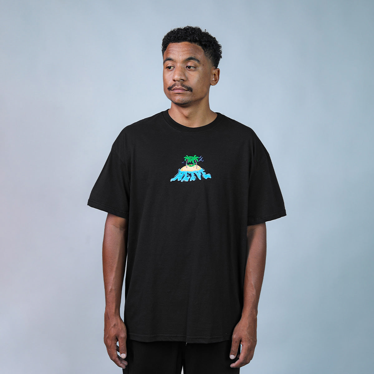 Camiseta Alive Island Preto