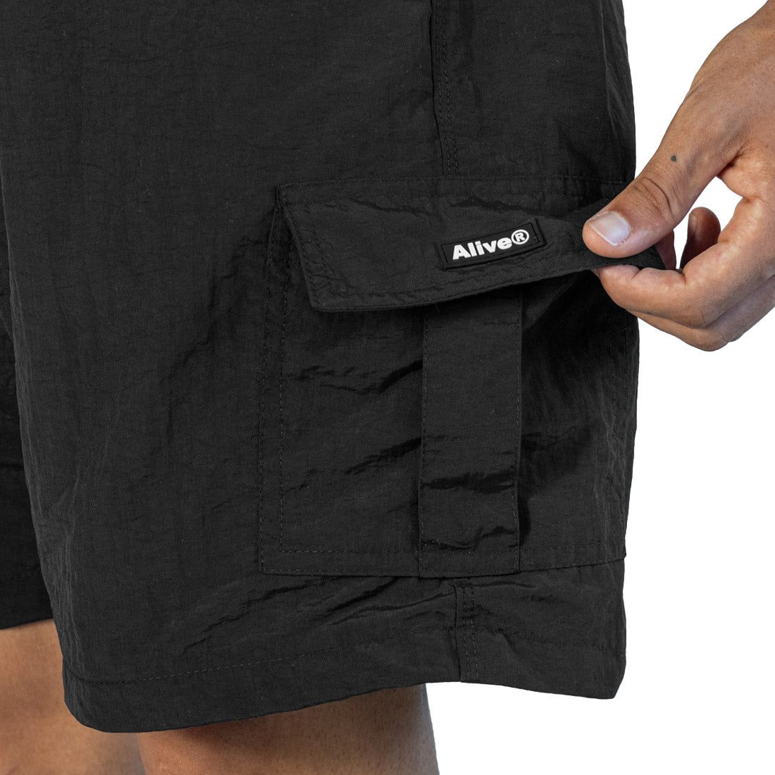 Short Alive Tag Cargo Preto