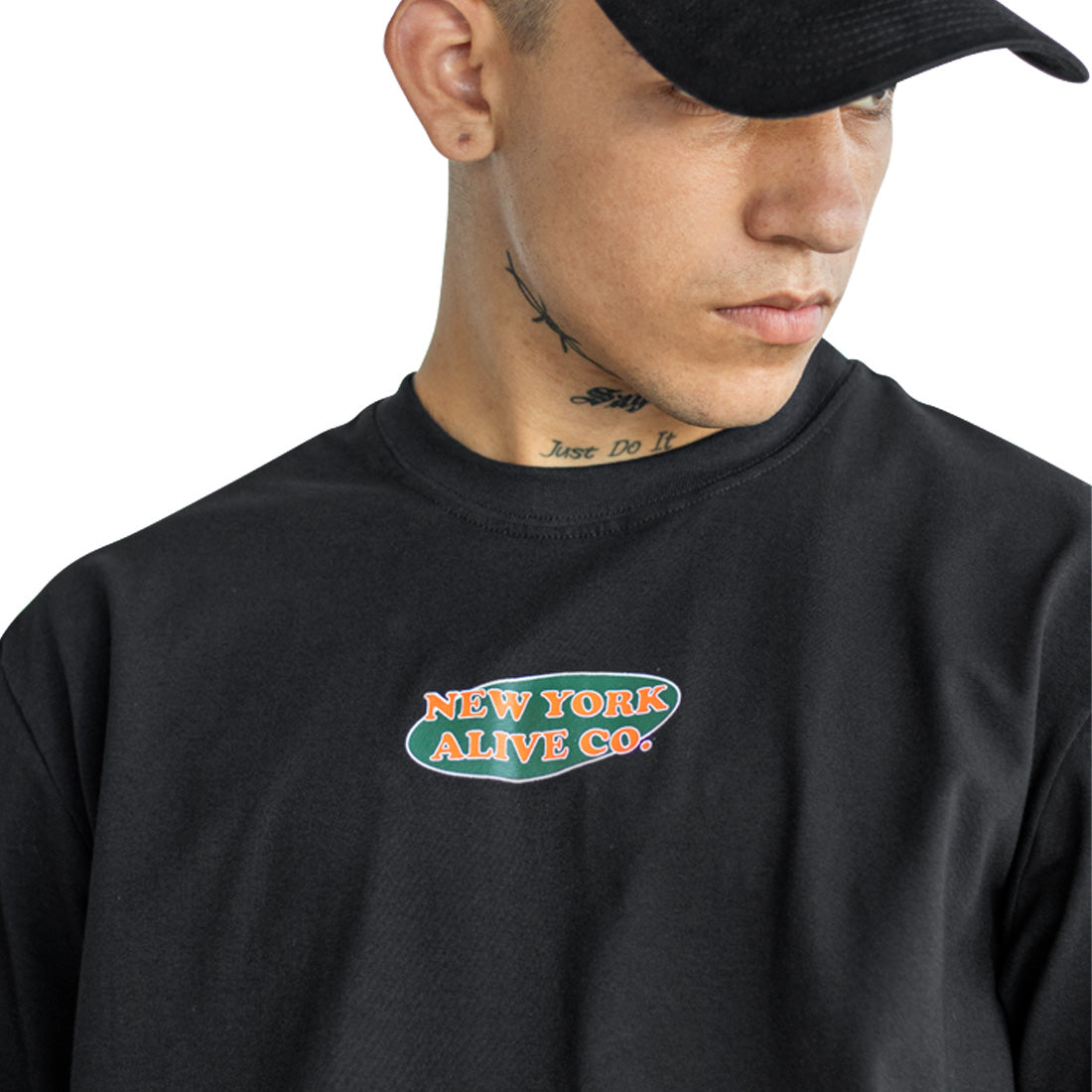 Camiseta Alive Retrô Logo Preto