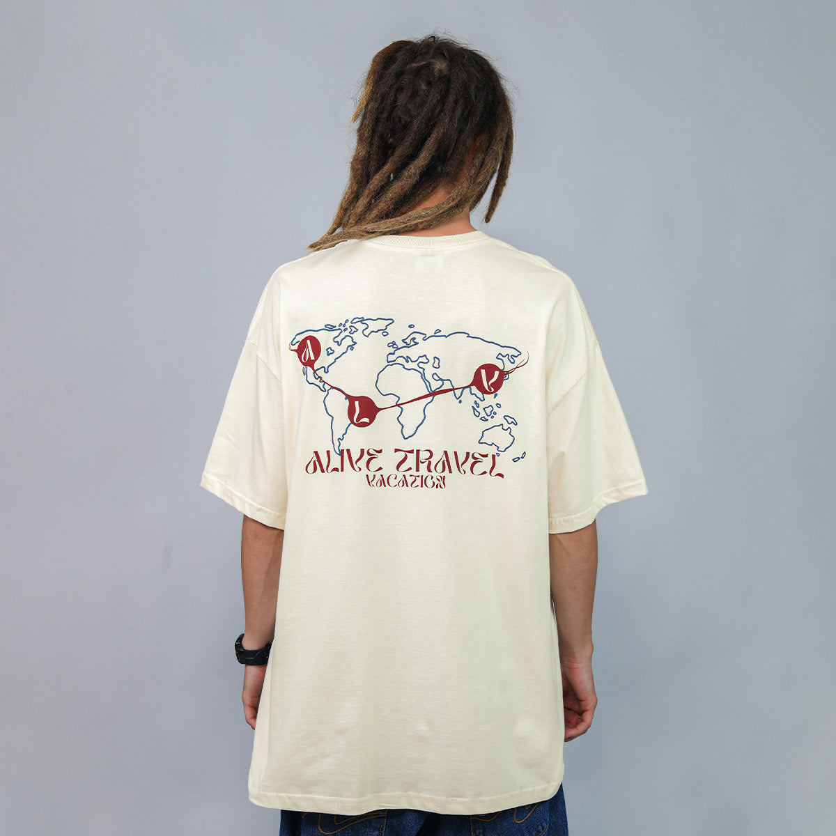 Camiseta Alive Oversized Essencial Vacation Off White